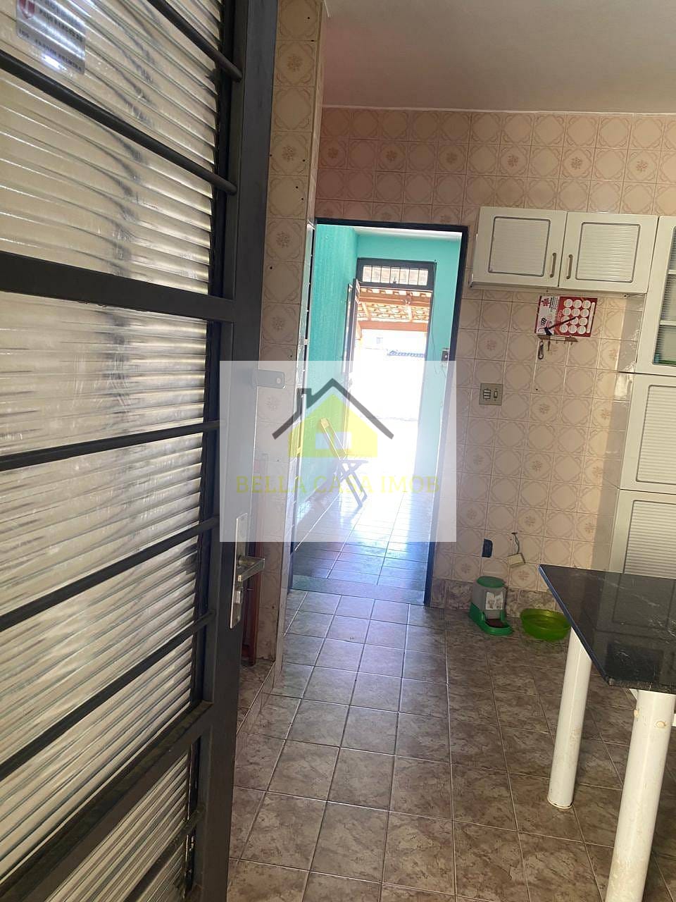Casa à venda com 2 quartos, 300m² - Foto 18
