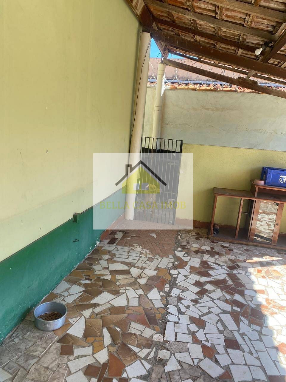 Casa à venda com 2 quartos, 300m² - Foto 7