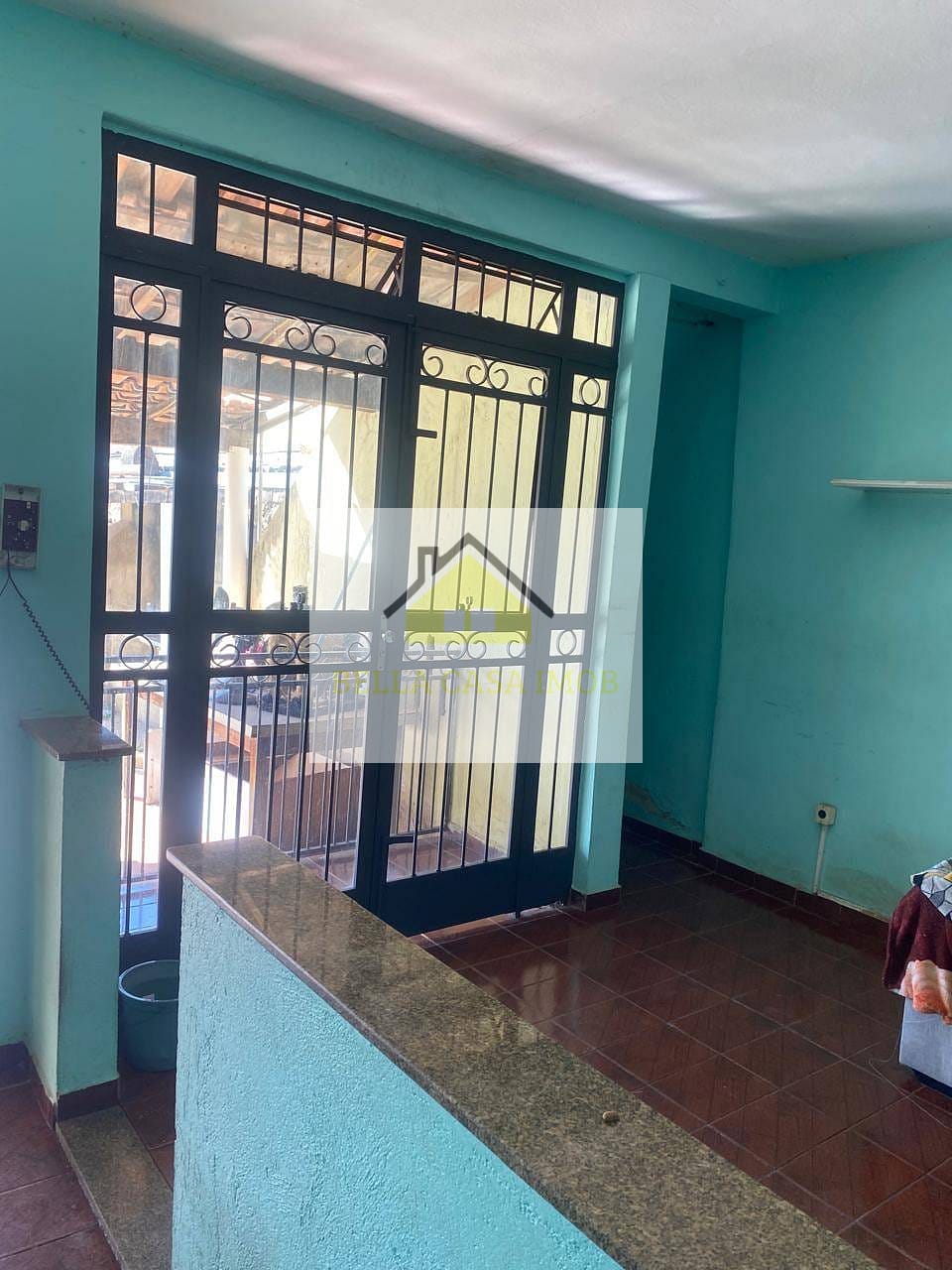 Casa à venda com 2 quartos, 300m² - Foto 8