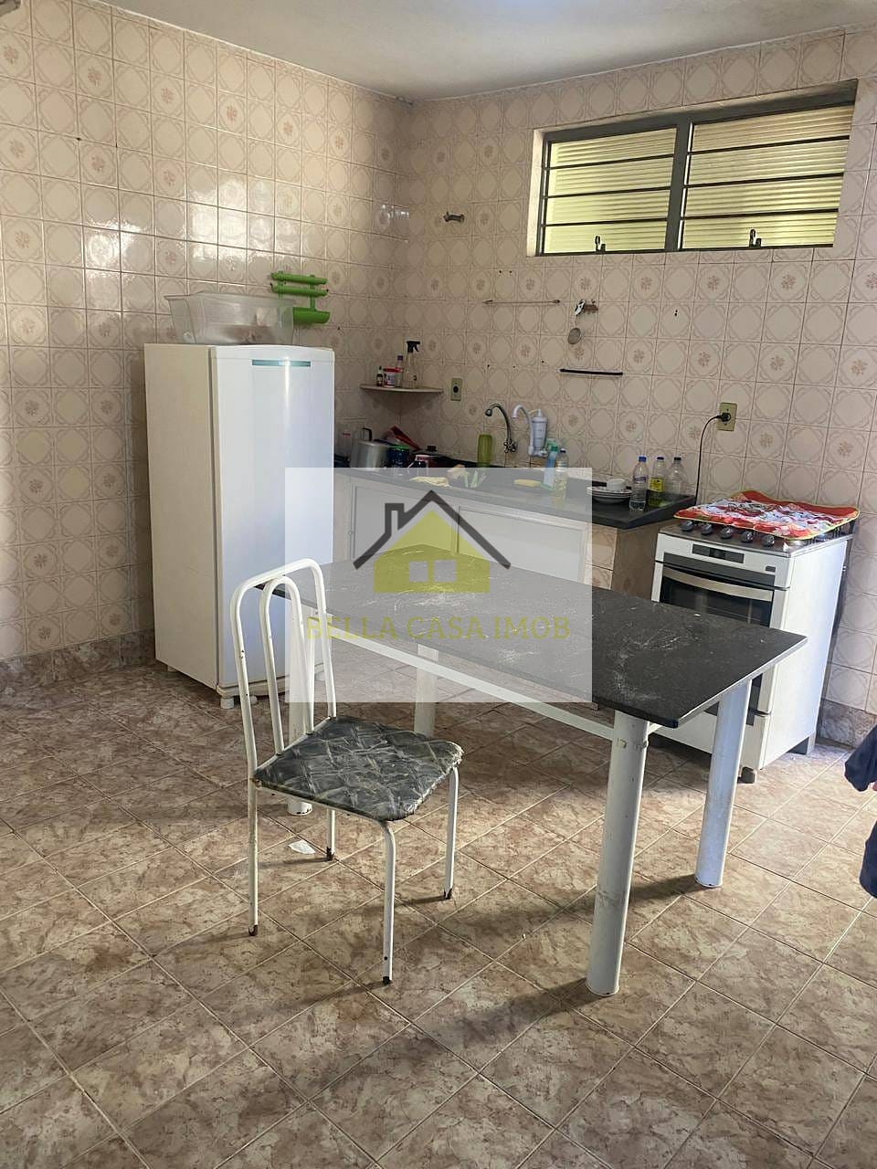 Casa à venda com 2 quartos, 300m² - Foto 12