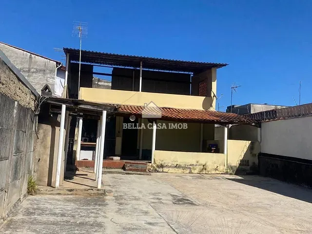 Casa com 300m² 2 quartos e 1 banheiro, à venda, no bairro Jardim Zulmira em Sorocaba