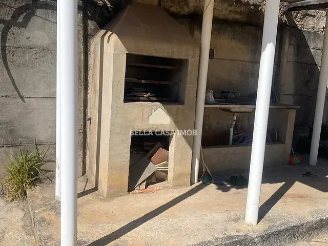 Casa com 300m² 2 quartos e 1 banheiro, à venda, no bairro Jardim Zulmira em Sorocaba