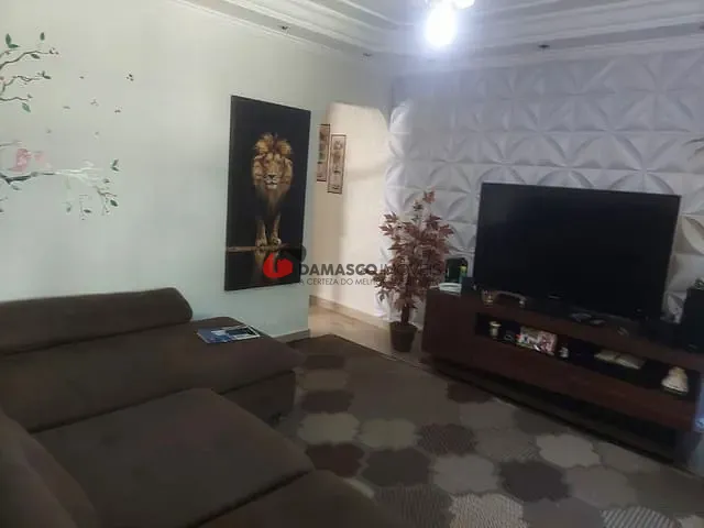 Casa com 250m² 3 quartos e 2 banheiros, à venda, no bairro Olímpico em São Caetano do Sul