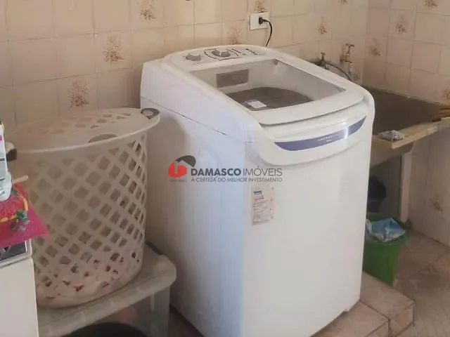Casa com 250m² 3 quartos e 2 banheiros, à venda, no bairro Olímpico em São Caetano do Sul