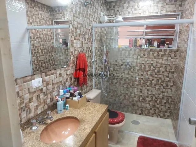 Casa com 250m² 3 quartos e 2 banheiros, à venda, no bairro Olímpico em São Caetano do Sul