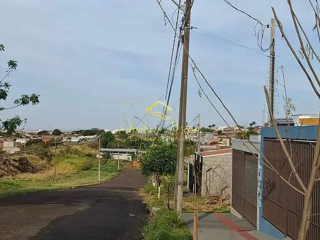 Casa com 125m² 2 quartos e 1 banheiro, à venda, no bairro Parque Residencial Michael Licha em Londrina