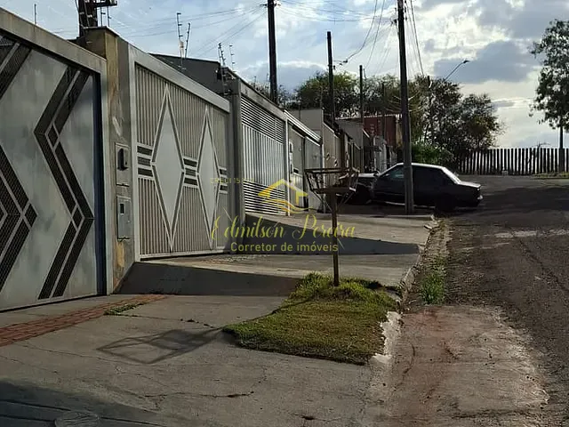 Casa com 125m² 2 quartos e 1 banheiro, à venda, no bairro Parque Residencial Michael Licha em Londrina