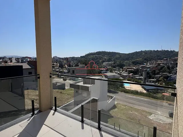 Casa 3 quartos e 1 banheiro, à venda, no bairro Chácara Jaguari (Fazendinha) em Santana de Parnaíba