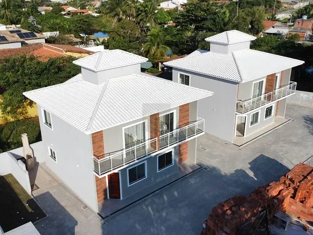 Casa com 80m² 2 quartos e 3 banheiros, à venda, no bairro Jardim Atlântico Leste (Itaipuaçu) em Maricá