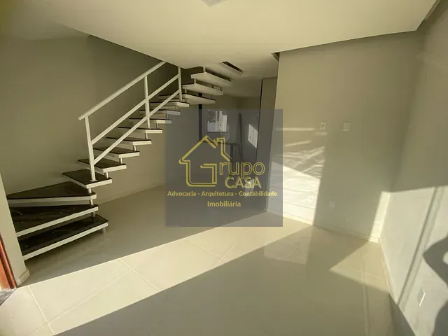Casa com 80m² 2 quartos e 3 banheiros, à venda, no bairro Jardim Atlântico Leste (Itaipuaçu) em Maricá