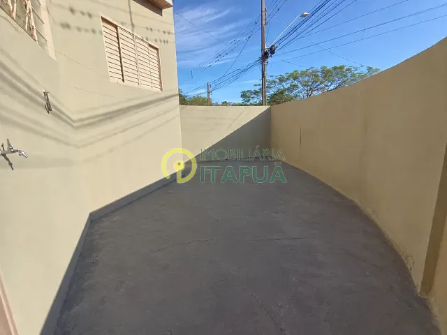 Casa com 167m² 3 quartos e 1 banheiro, à venda, no bairro Paulista em Londrina