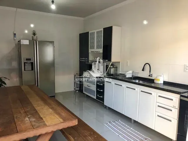 Casa com 180m² 3 quartos e 2 banheiros, à venda, no bairro Norino Bertolini em Pederneiras