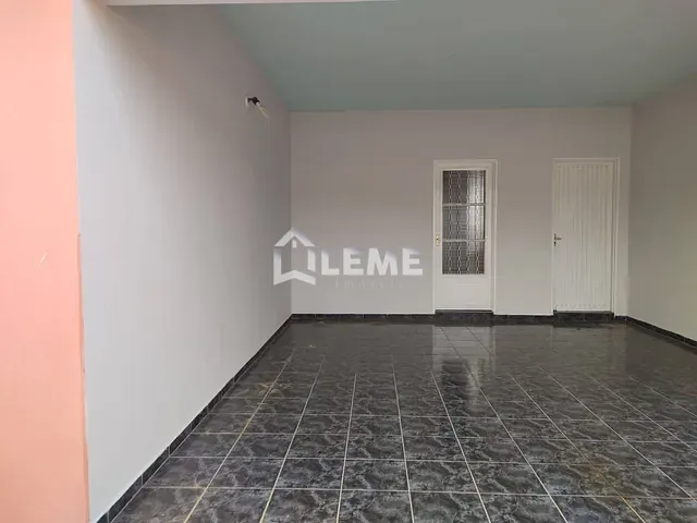 Casa com 300m² 3 quartos e 1 banheiro, à venda, no bairro Jardim São Domingos em Mococa
