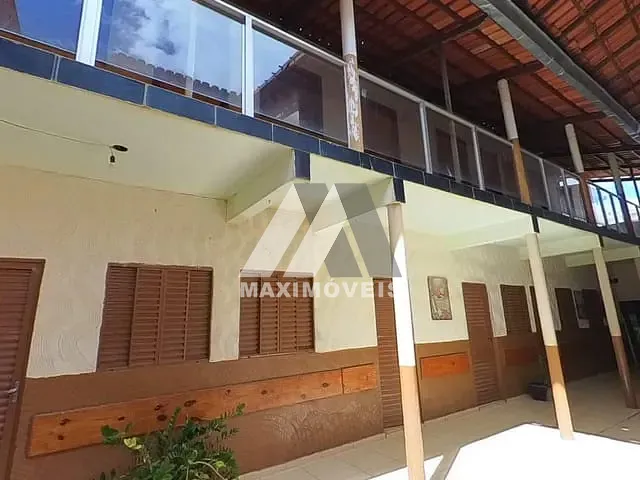 Casa 18 quartos e 14 banheiros, à venda, no bairro Santa Tereza em Araçuaí