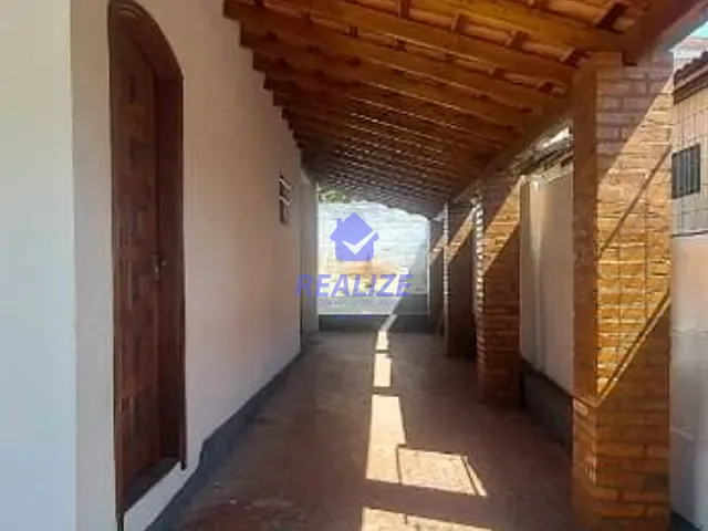 Casa com 275m² 2 quartos e 1 banheiro, à venda, no bairro Vila Guimaraes em Botucatu