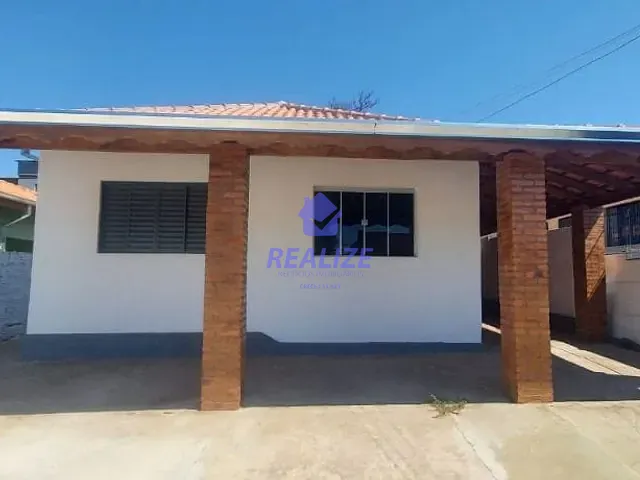 Casa com 275m² 2 quartos e 1 banheiro, à venda, no bairro Vila Guimaraes em Botucatu