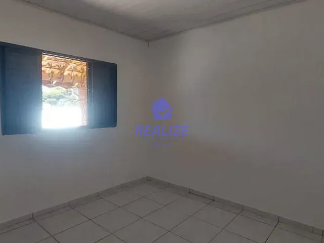 Casa com 275m² 2 quartos e 1 banheiro, à venda, no bairro Vila Guimaraes em Botucatu