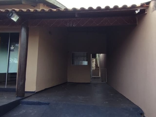 Casa com 300m² 2 quartos e 2 banheiros, à venda, no bairro Jardim Liberdade em Cambé