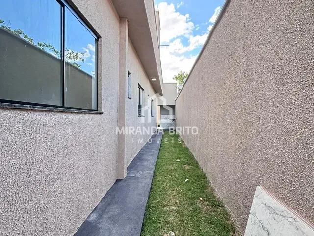 Casa 3 quartos e 3 banheiros, à venda, no bairro Setor Serra Dourada - 3ª Etapa em Aparecida de Goiânia