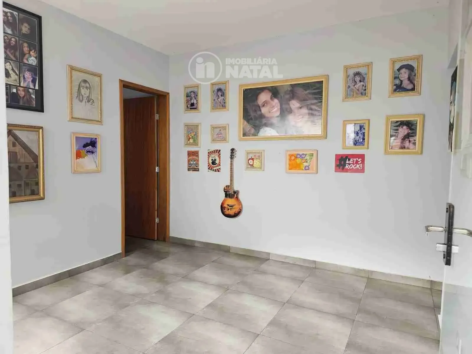 Casa, 4 quartos, 240 m² - Foto 12
