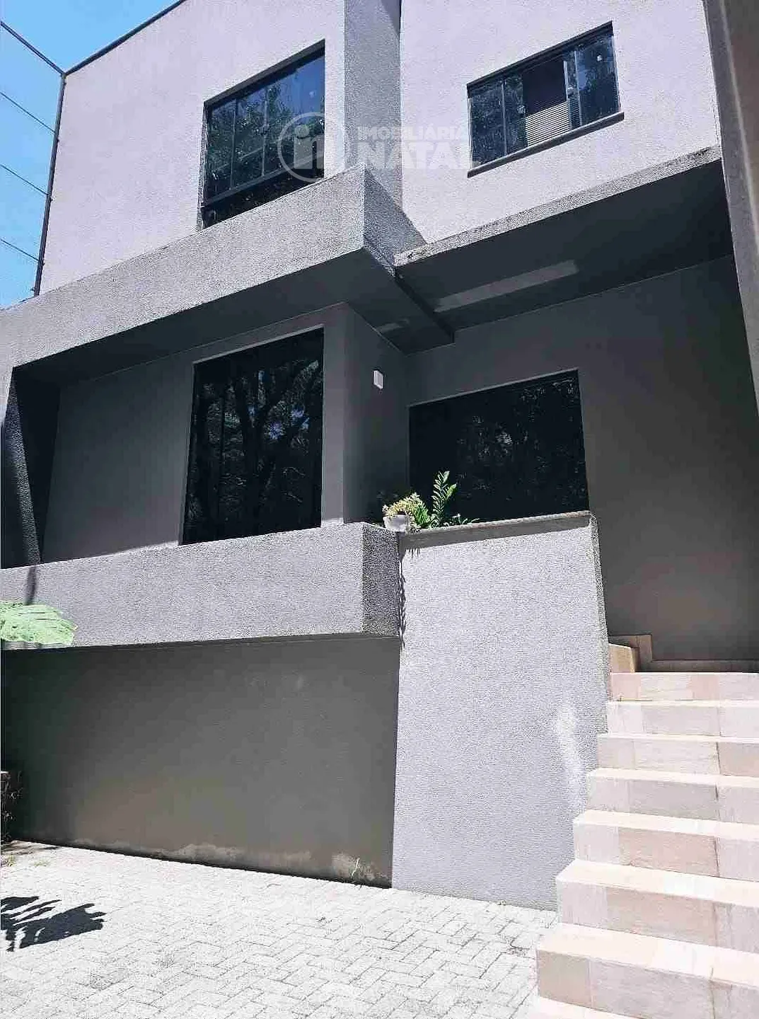 Casa, 4 quartos, 240 m² - Foto 1