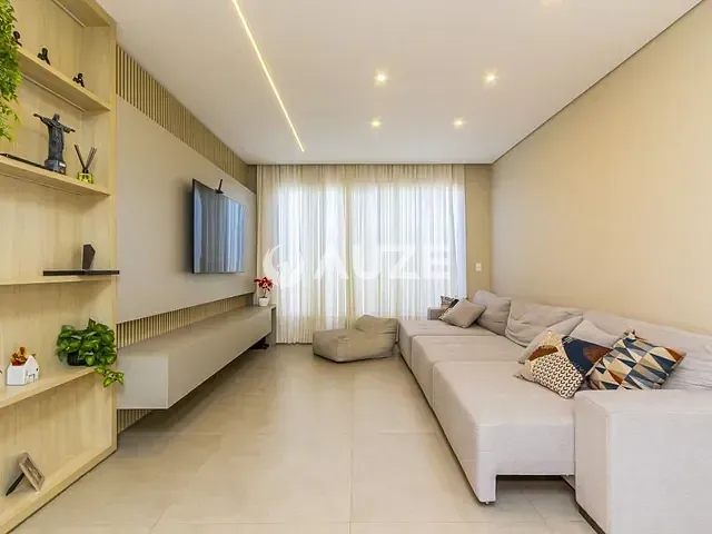 Casa com 311m² 4 quartos e 5 banheiros, à venda, no bairro Neoville em Curitiba
