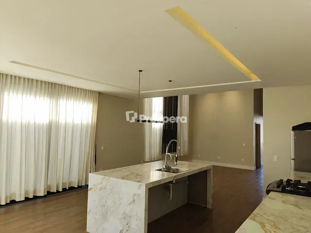 Casa com 360m² 3 quartos e 4 banheiros, à venda, no bairro Condomínio Terras Alpha Anápolis em Anápolis