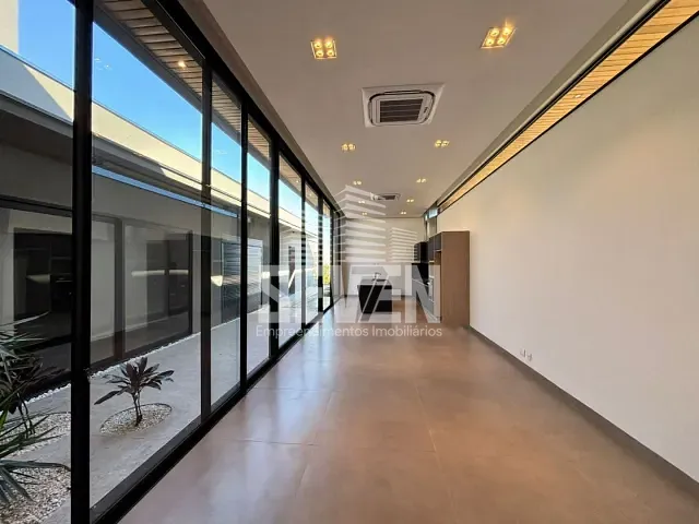 Casa com 443m² 3 quartos e 2 banheiros, à venda ou para alugar, no bairro Vila Aviaçao em Bauru