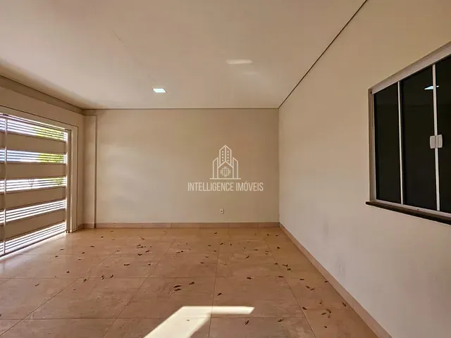 Casa com 150m² 3 quartos e 2 banheiros, à venda, no bairro Jardim Vania em Colíder