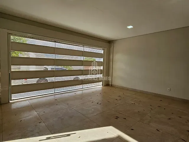 Casa com 150m² 3 quartos e 2 banheiros, à venda, no bairro Jardim Vania em Colíder
