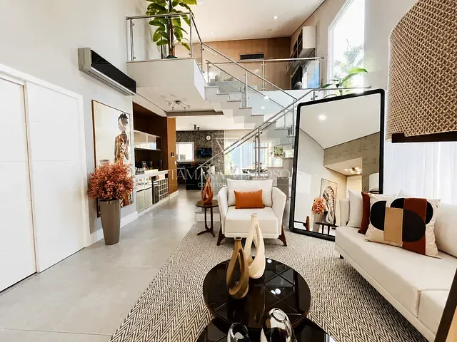 Casa com 690m² 3 quartos e 5 banheiros, à venda, no bairro Vila Oliveira em Mogi das Cruzes