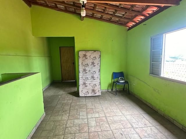 Casa com 142m² 2 quartos e 1 banheiro, à venda, no bairro Centro em Extrema