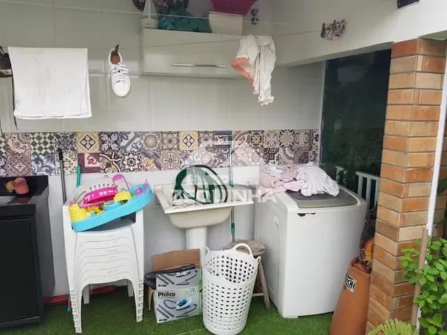 Casa com 150m² 3 quartos e 3 banheiros, à venda, no bairro Vila Ayrosa em Osasco