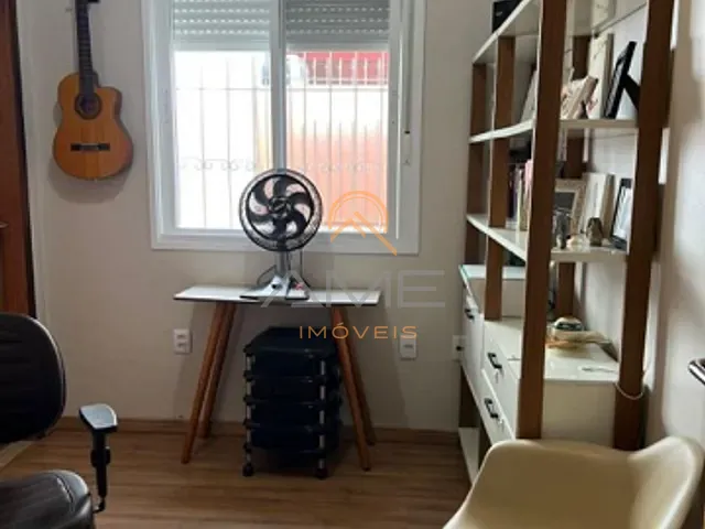 Casa com 550m² 3 quartos e 3 banheiros, à venda, no bairro Centro em Pelotas