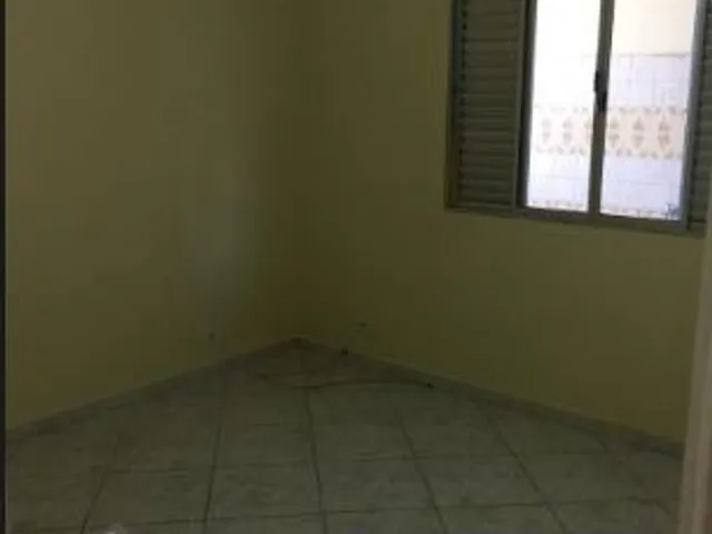 Casa com 120m², para alugar, no bairro Jardim Miriam em São Paulo