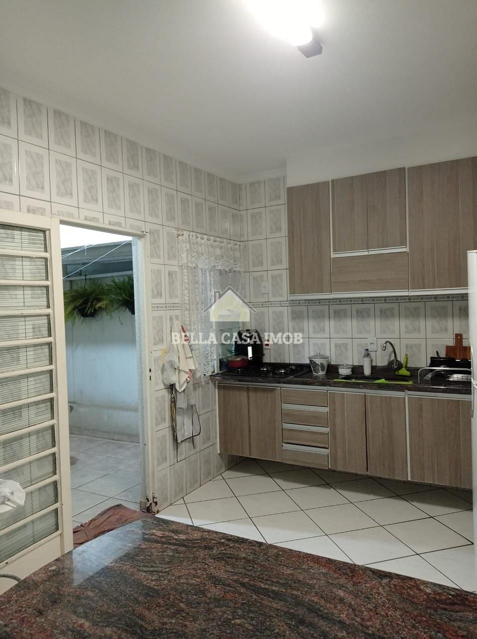 Casa à venda com 2 quartos, 100m² - Foto 10