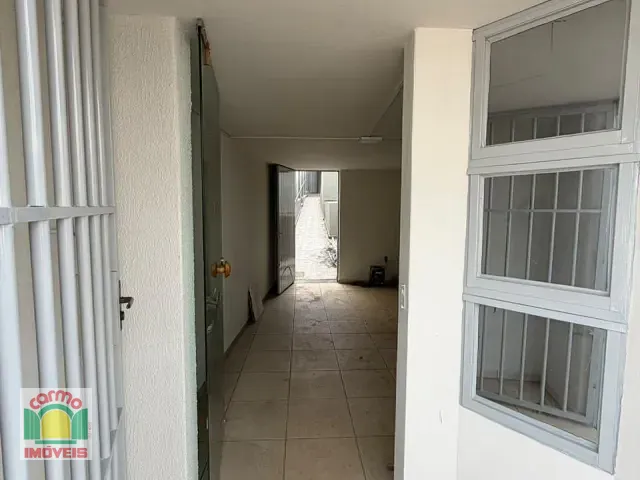 Casa para alugar, no bairro Centro em Anápolis
