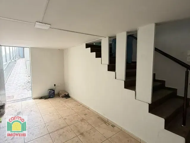 Casa para alugar, no bairro Centro em Anápolis