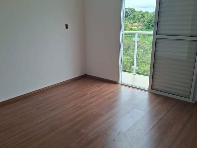 Casa com 242m² 2 quartos e 3 banheiros, à venda, no bairro Vila São Paulo em Mogi das Cruzes