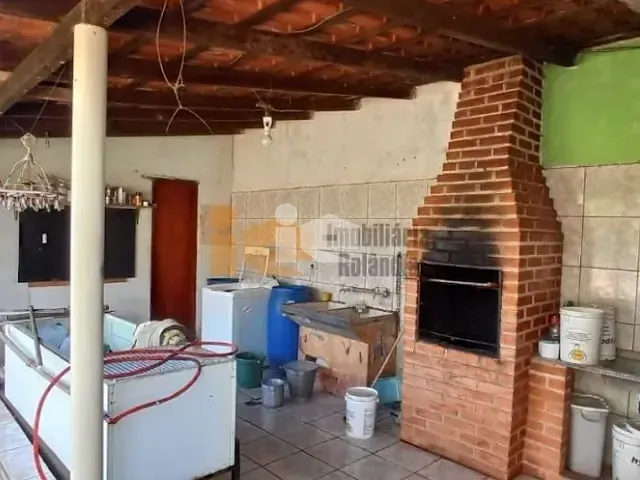 Casa com 600m² 3 quartos e 1 banheiro, à venda, no bairro Vila Oliveira em Rolândia
