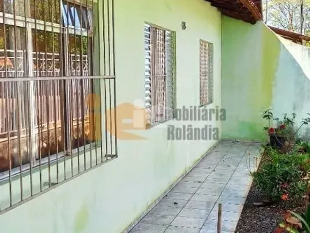 Casa com 600m² 3 quartos e 1 banheiro, à venda, no bairro Vila Oliveira em Rolândia