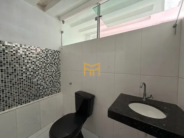 Casa 4 quartos e 5 banheiros, para alugar, no bairro Umarizal em Belém