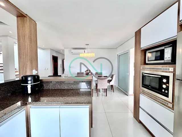 Casa com 443m² 4 quartos e 4 banheiros, à venda, no bairro Centro em Sapiranga