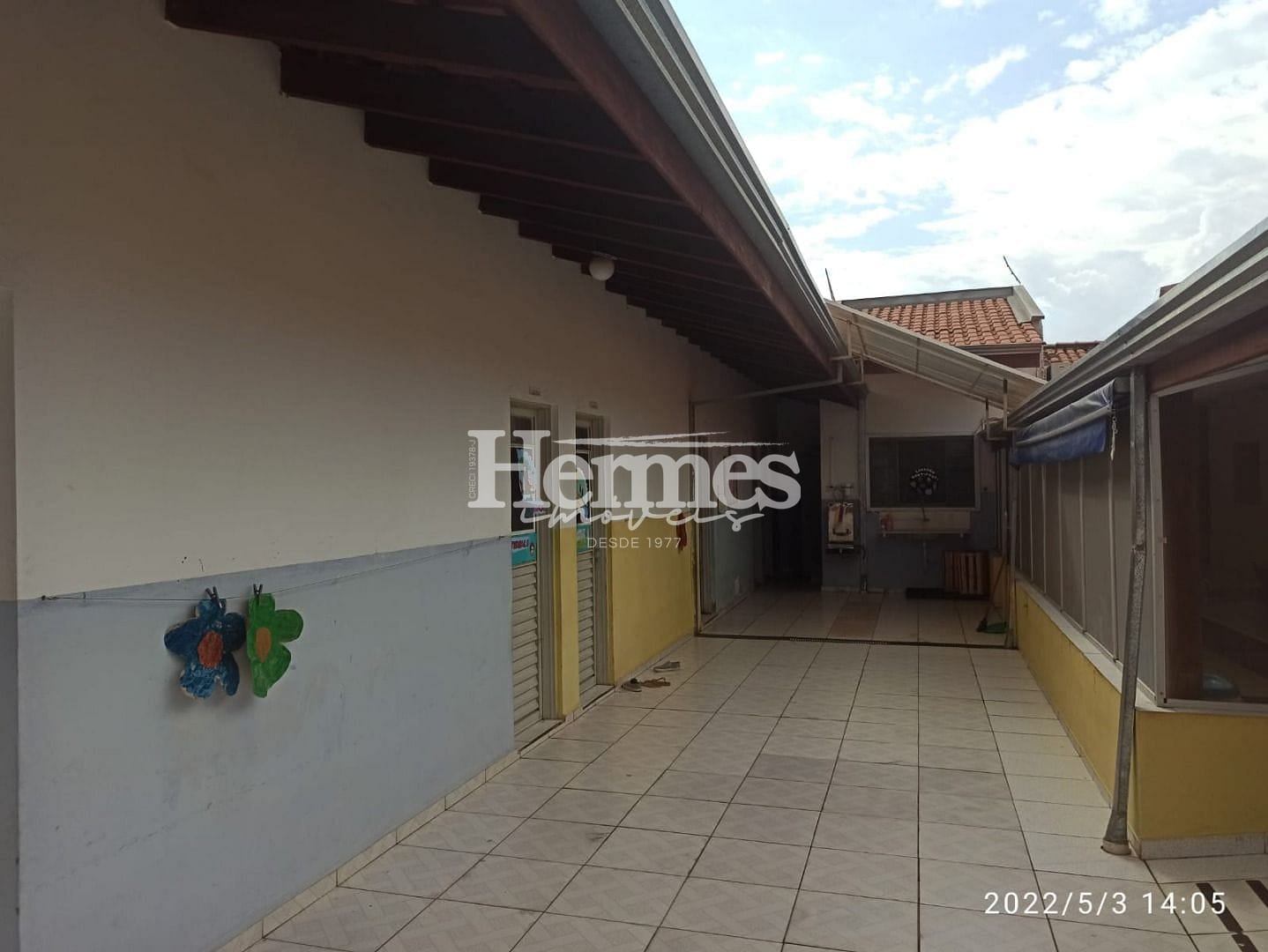 Casa à venda com 1 quarto, 299m² - Foto 1