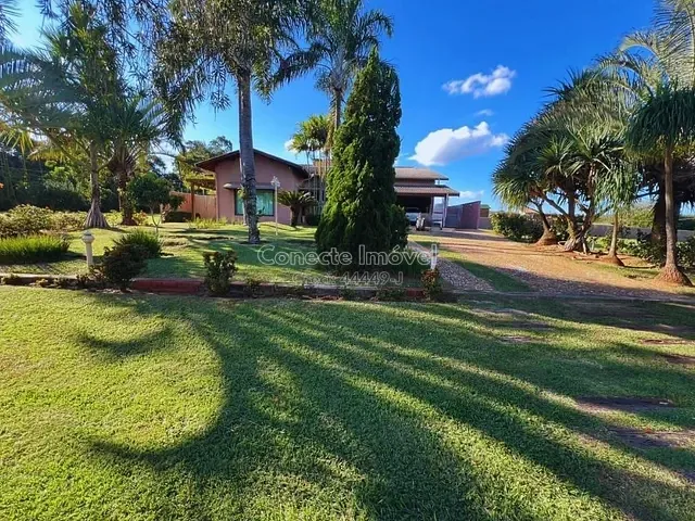 Casa com 1100m² 3 quartos e 5 banheiros, à venda, no bairro Condomínio Plazza Ville em Jaguariúna