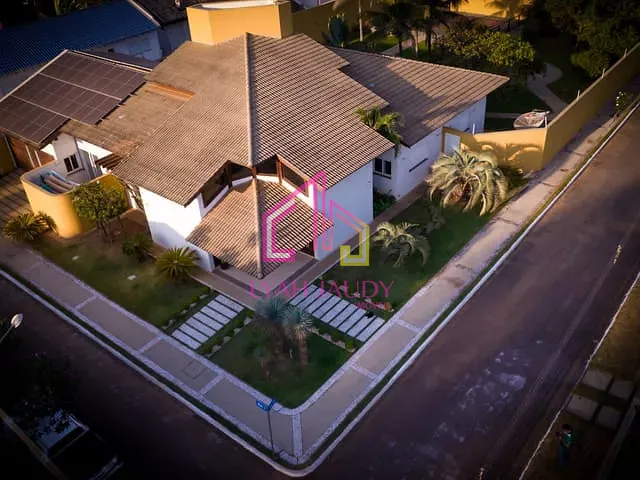Casa com 1640m² 3 quartos e 2 banheiros, à venda, no bairro Bom Clima em Chapada dos Guimarães