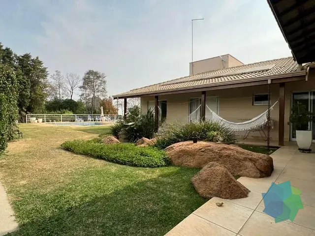 Casa com 1700m² 4 quartos e 4 banheiros, à venda ou para alugar, no bairro Condomínio Monte Belo em Salto