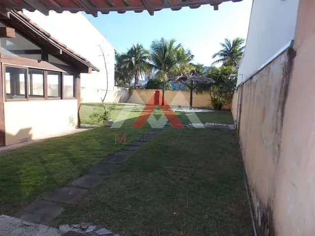 Casa com 850m² 4 quartos e 2 banheiros, à venda, no bairro Camboinhas em Niterói