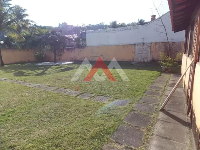 Casa com 850m² 4 quartos e 2 banheiros, à venda, no bairro Camboinhas em Niterói
