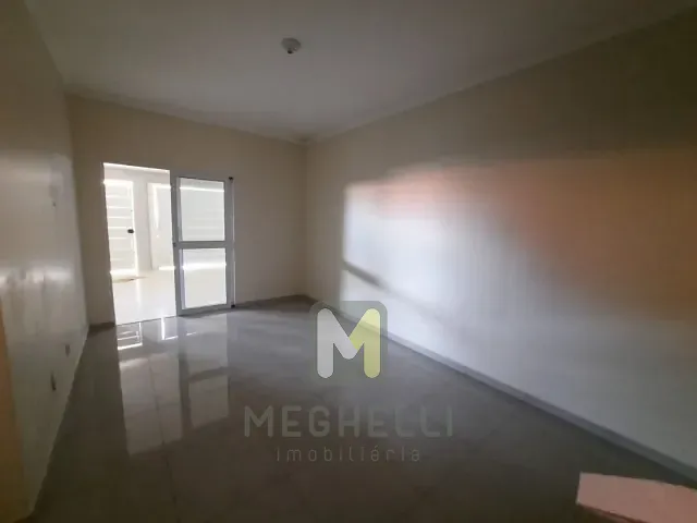 Casa com 200m² 3 quartos e 2 banheiros, à venda, no bairro Parque Das Amoreiras em Serrana